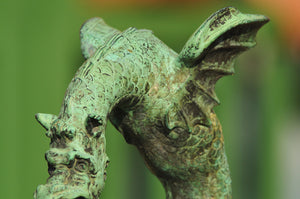 Figure du Dragon au bord du Bassin de Neptune