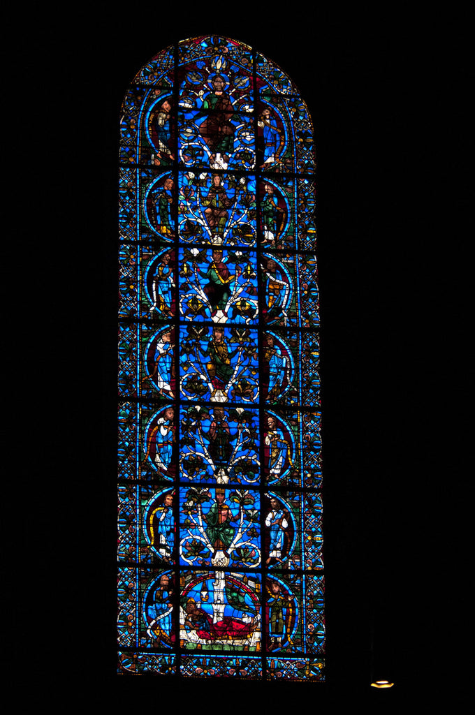 Histoire, légendes et patrimoine culturel - Cathédrales de Chartres et de Paris